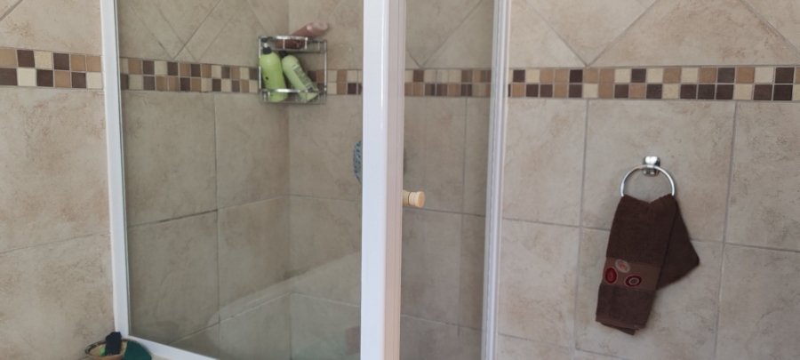 4 Bedroom Property for Sale in Caribbean Beach Club North West